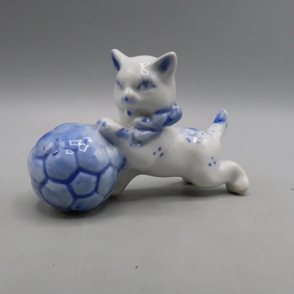 Vintage Delft Blue White Porcelain Small Cat Figurine Playing Yarn Ball